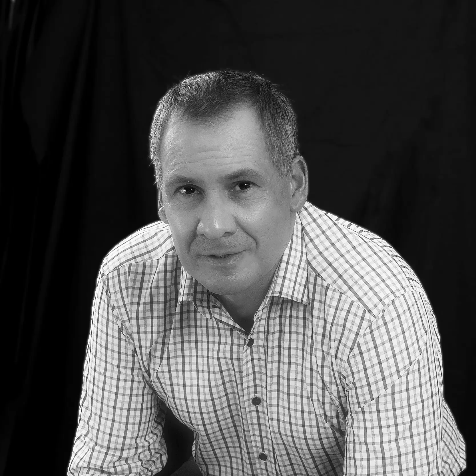 Mtro. Carlos A. <br>  González Pastor B.